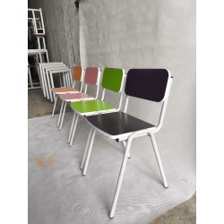 صندلی مهدکودک داخل هم‌رو | کفی و پشتی MDF با کیفیت و طراحی ارگونومیکStackable Preschool Chair | Durable MDF Seat & Backrest